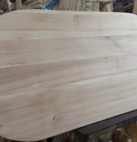 Carpintero, fabricamos muebles de álamo estándar y a medida. Realizamos arreglos de carpintería en general.