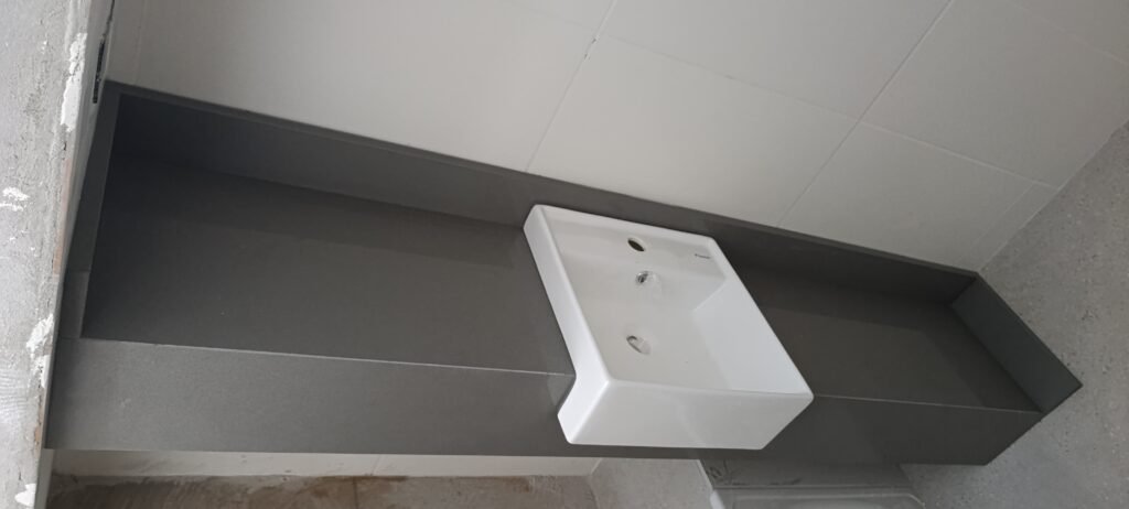 Colocación de mesadas de mármol