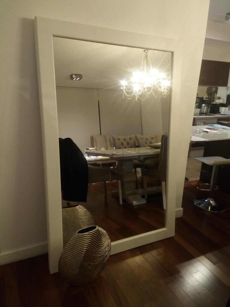 Carpintero, muebles a medida, reparaciones, trabajos de pintura y restauraciones
