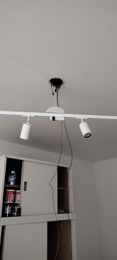 Electricista/plomero/pintura/impermeabilización/pisos/albañileria/durlock y más somos manos a la obra
