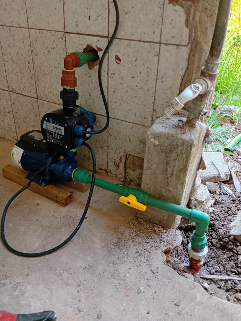 Plomería ( gas, agua, cloacas)
