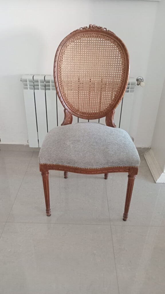 Restauraciones en general  tapiceria ( muebles casas y otros )
