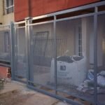 Herrería, electricidad,sistemas de alarmas.