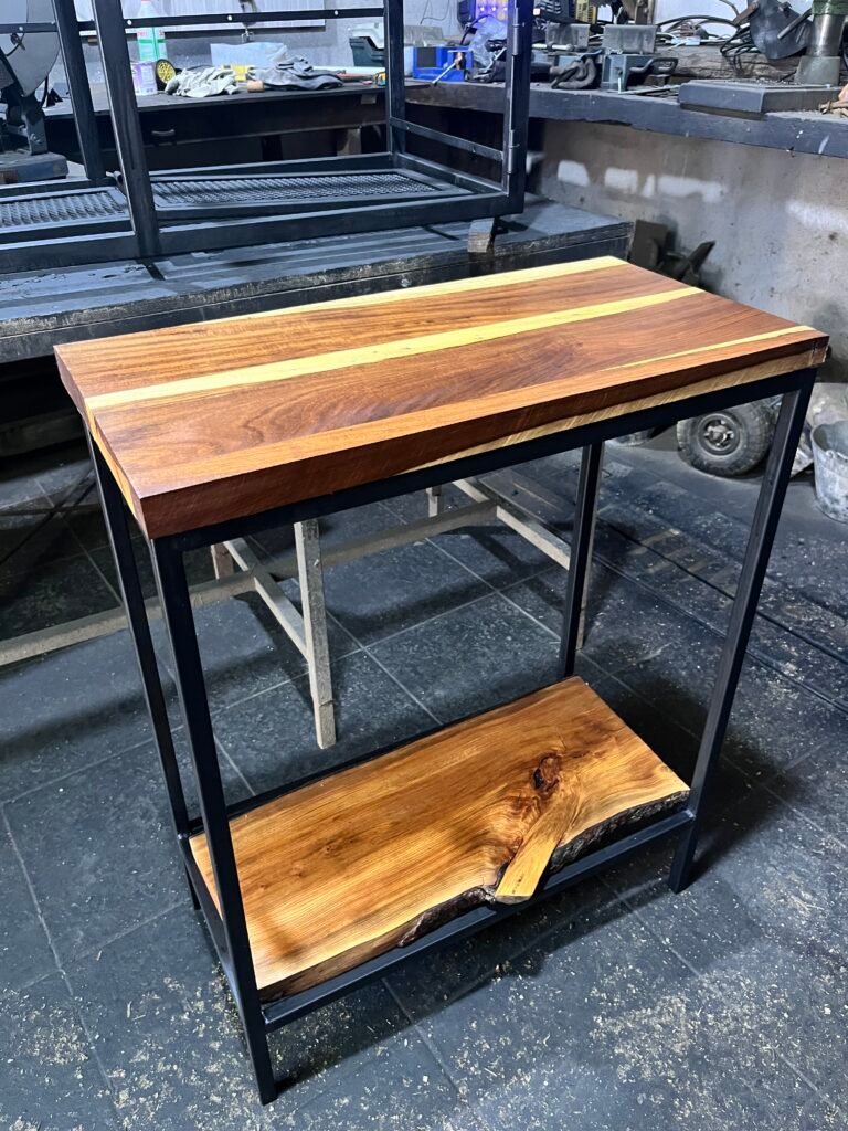 Herrería y muebles estilo industr