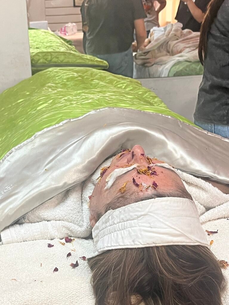 Cosmetologa y masajista profesion