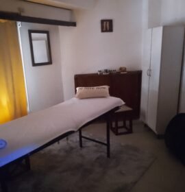 Masajista, manicura y pedicura