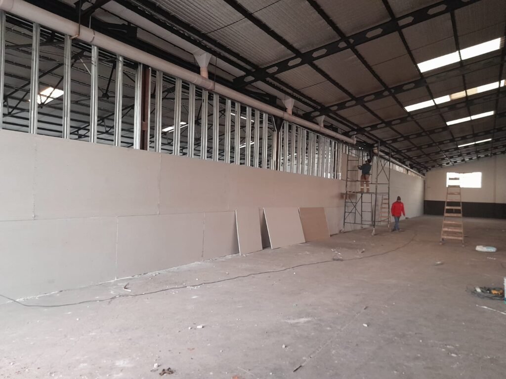 Steel frame, Drewall y Pintura