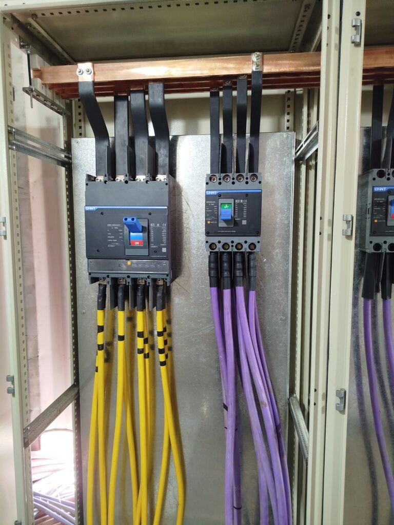 Electricista matriculado (hogar e industrial)