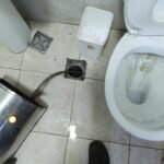 Destapador de cañerías con máquina