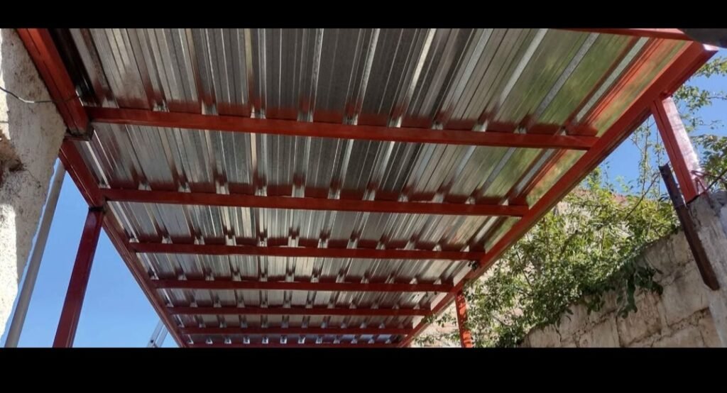 Soldadura, Techos de estructura metálica.