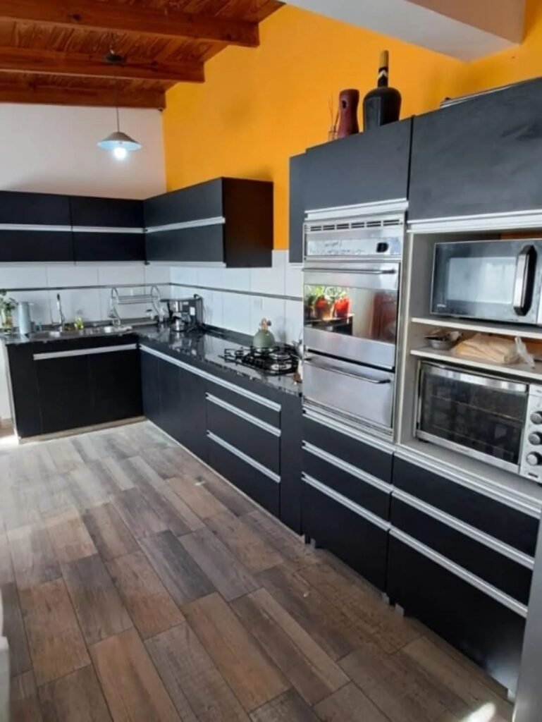 Fabricamos bajomesadas.placares.y muebles en general.