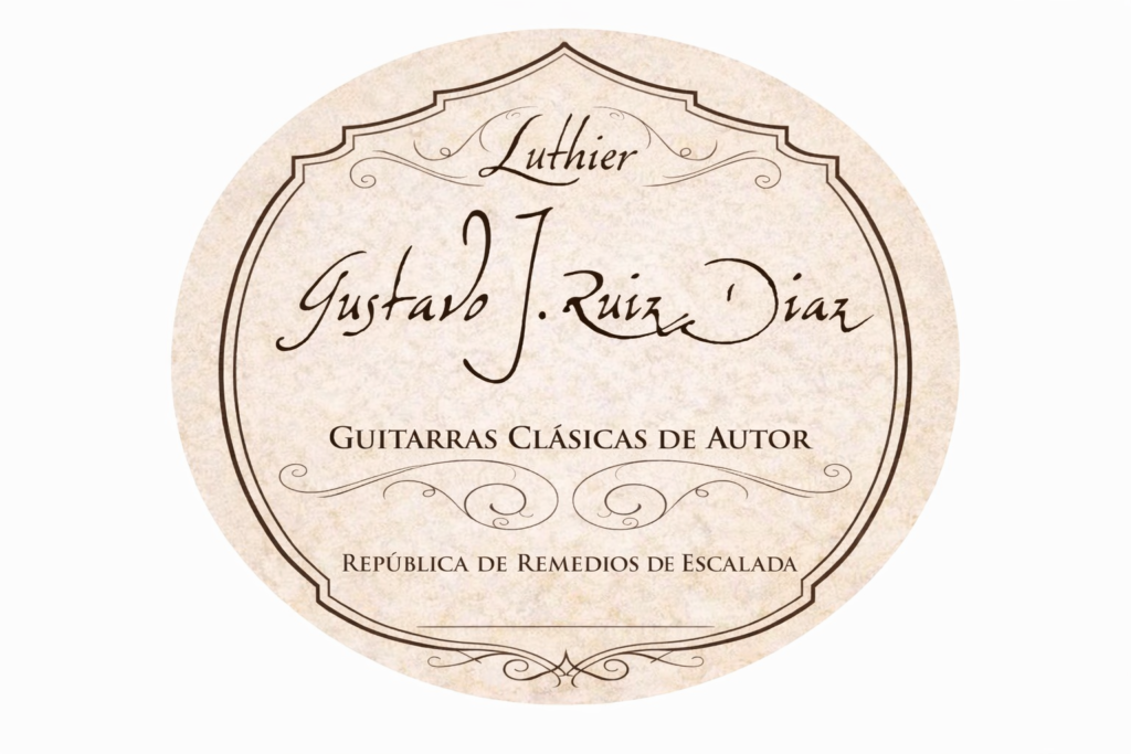 Luthier de guitarras clásicas, re