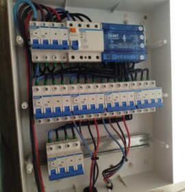 Electricista matriculado (hogar e industrial)