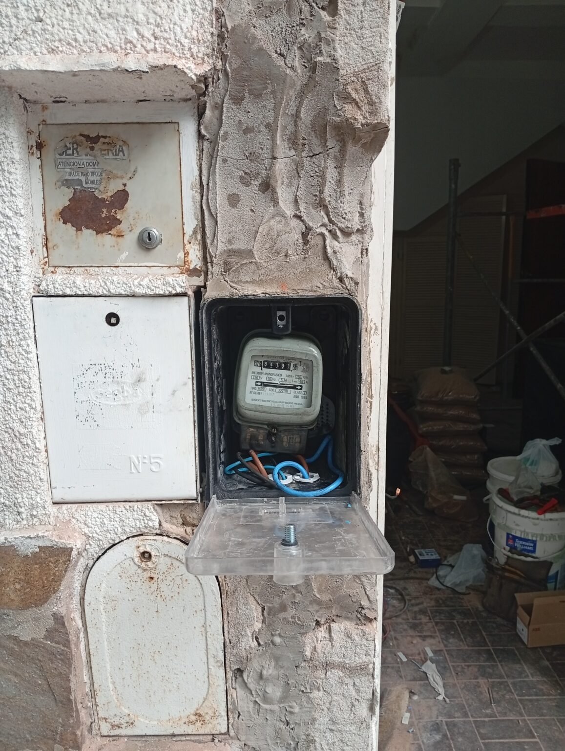 Albañileria,plomería, electricidad,pintura.