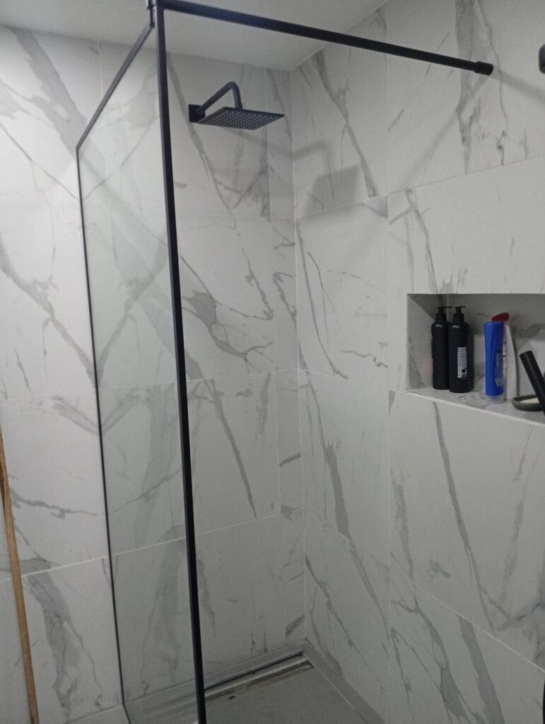 Albañileria,plomería, electricidad,pintura.