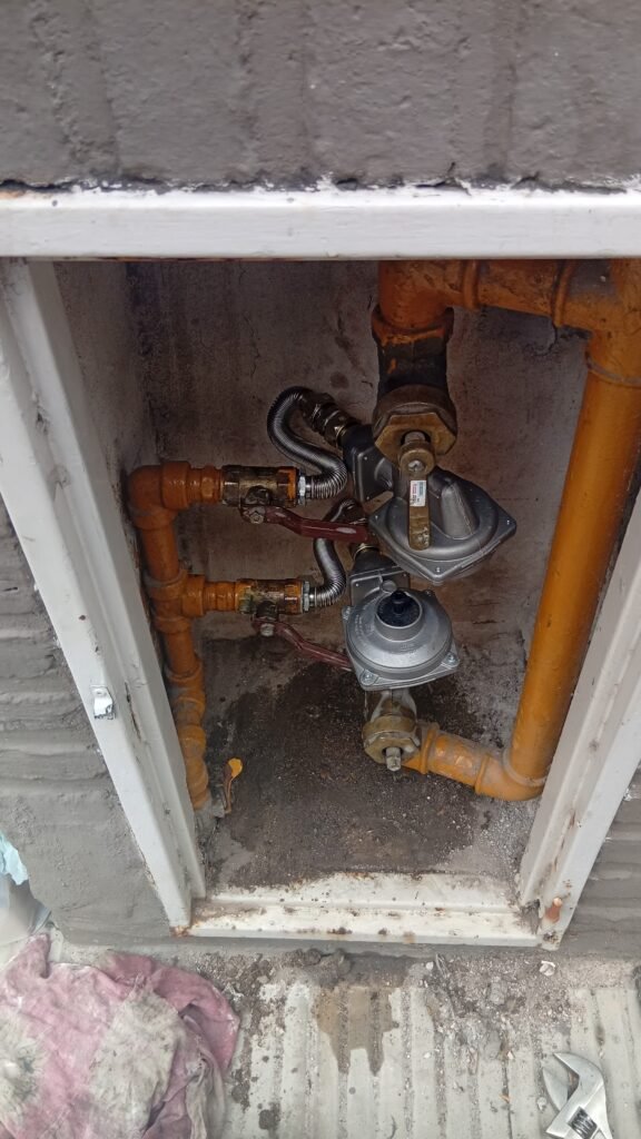 Gasista matriculado y Técnico en Refrigeración