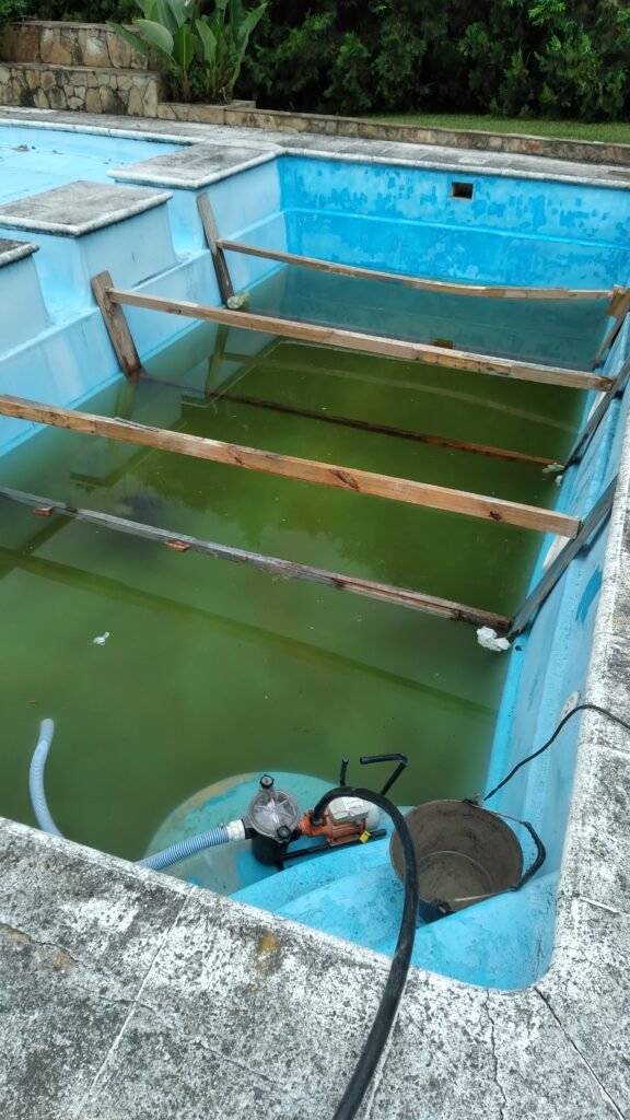 Piscinas servis