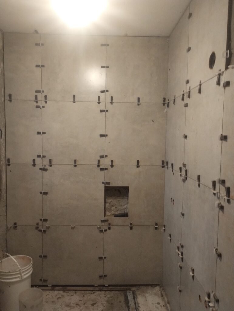 Plomería, pintura, albañilería