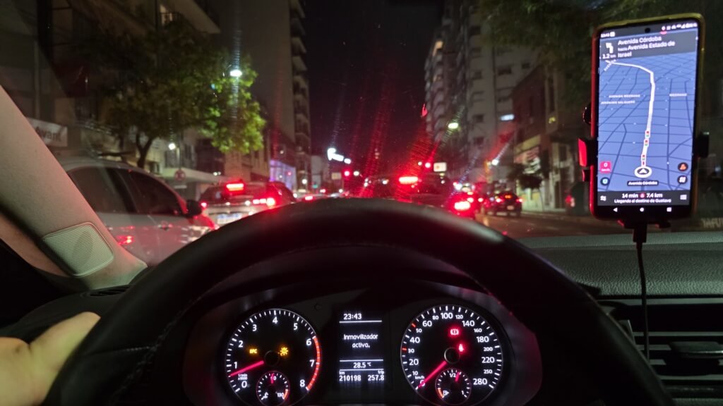 Chófer, encargo de local, adminis