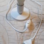 Fabricación de Lámparas artesanales para apoyar o colgar en cartulina y polipropileno..