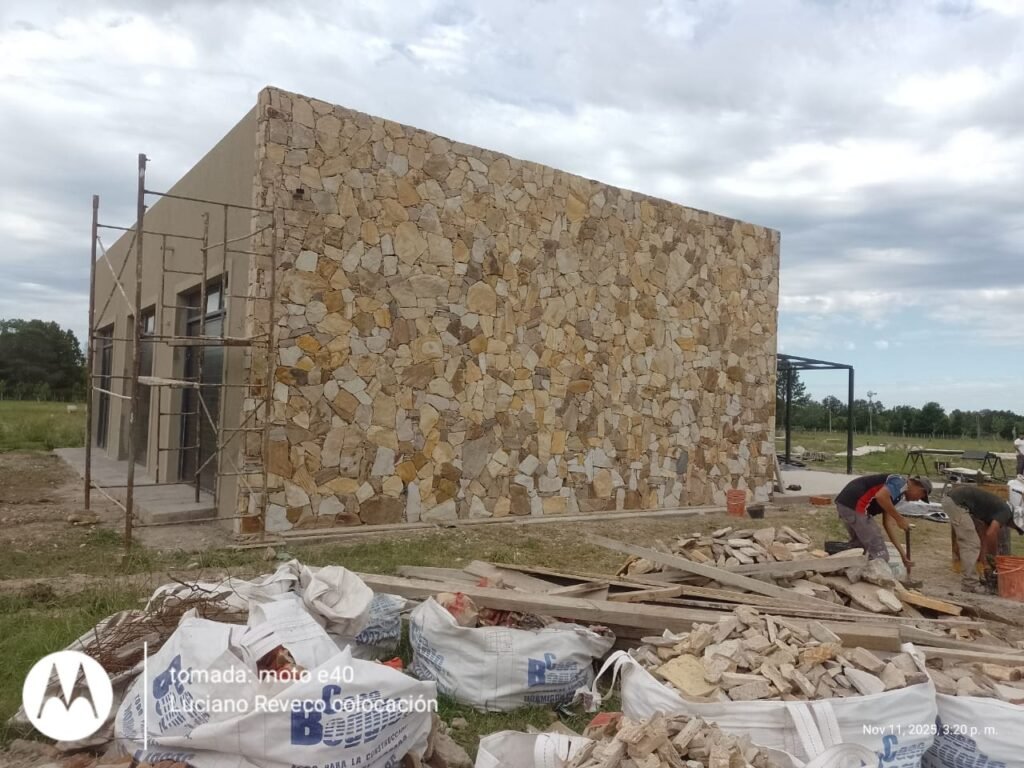 Colocaciónes mono (Adoquinero)