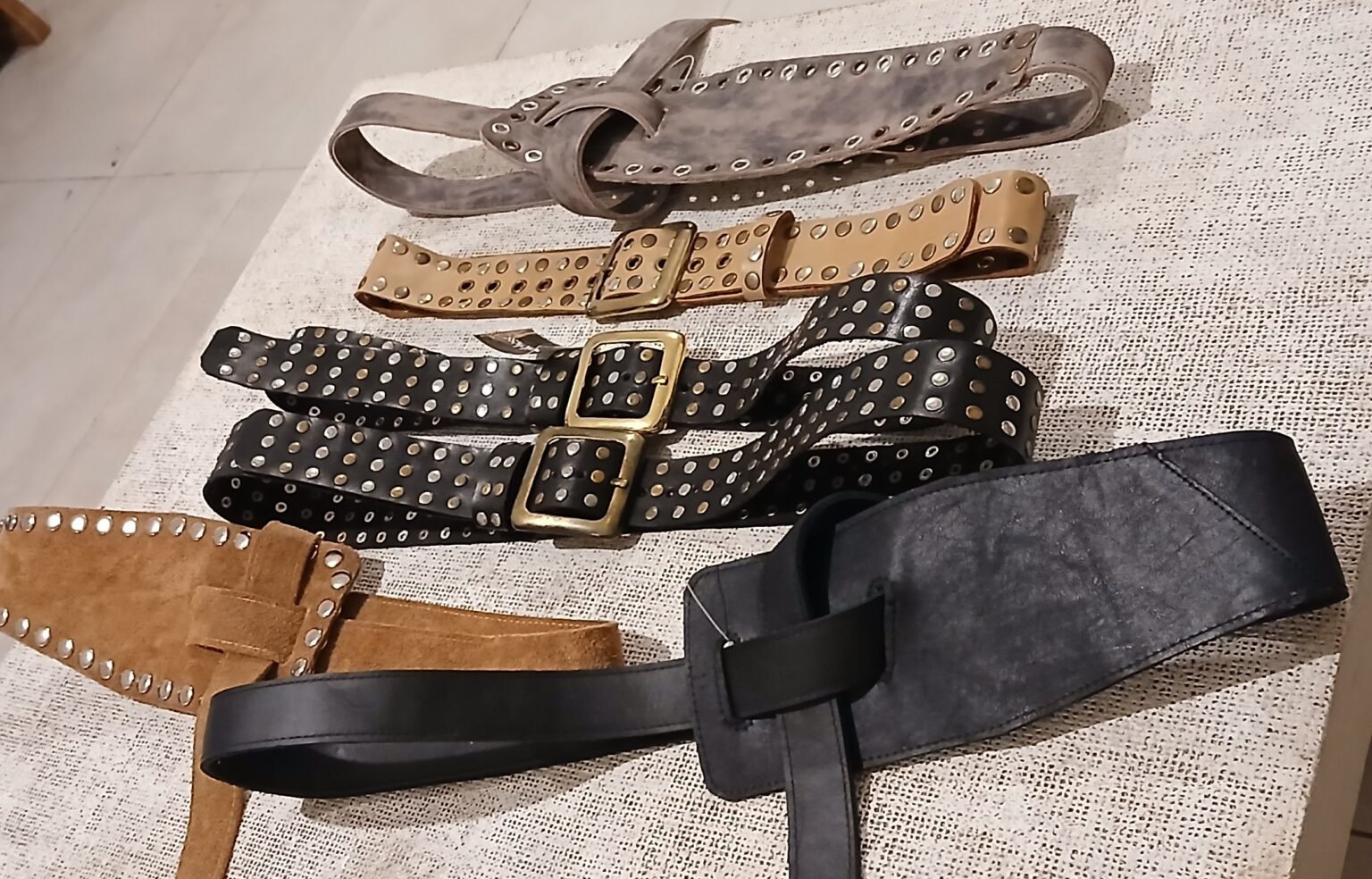 Taller de marroquinería. Carteras