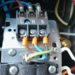 Electricista y técnico en refrigeración