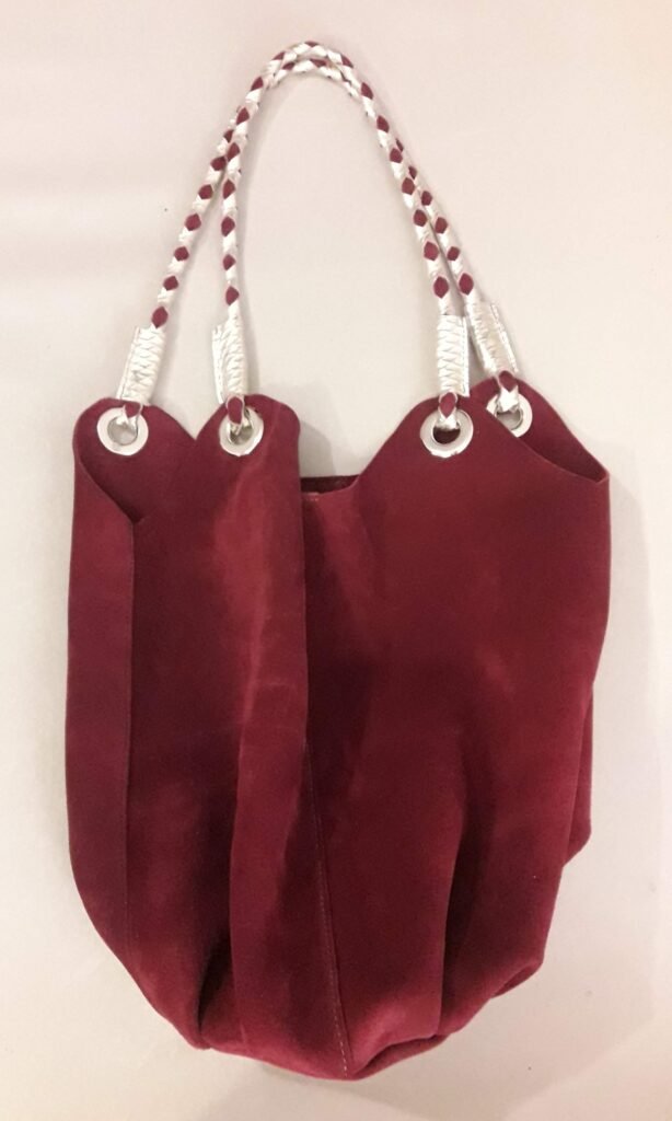 Taller de marroquinería. Carteras