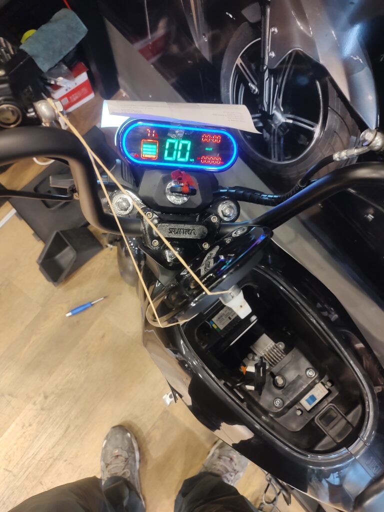Técnico en reparación de vehículo
