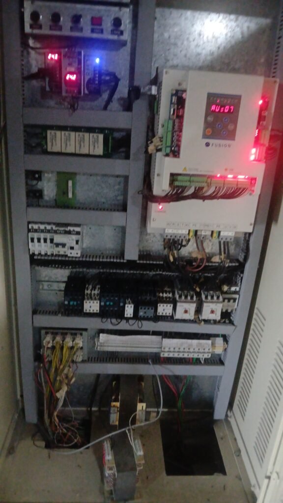 Tecnico de ascensores
