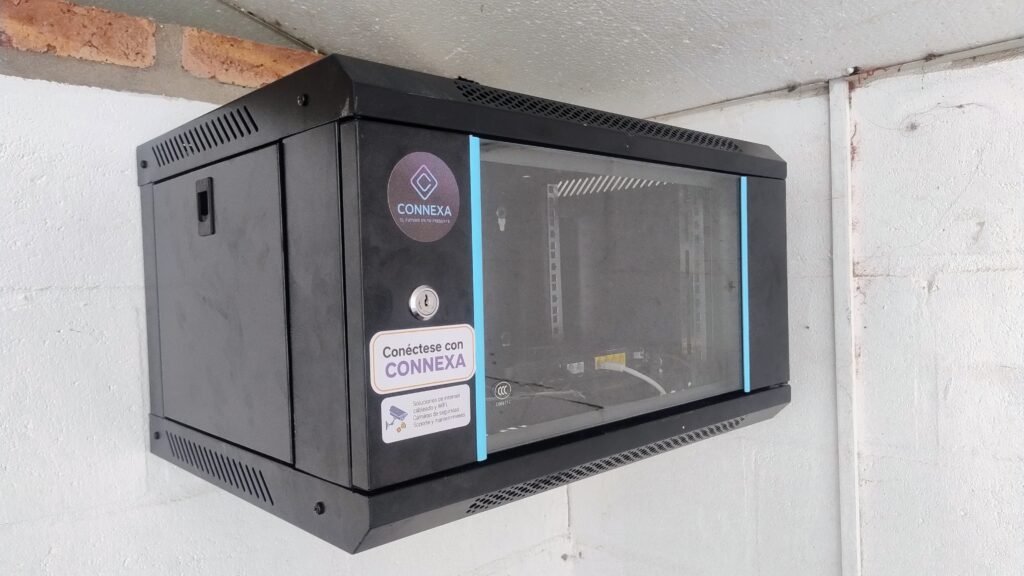 Soluciones en redes Lan, Wifi e instalación de cámaras de seguridad. Electricidad en general