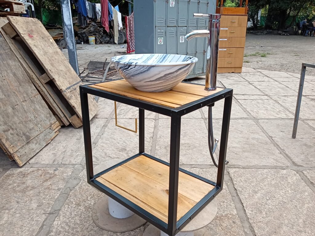 Herrería artesanal ( muebles indu