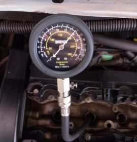 Mecánica y mantenimiento del automotor