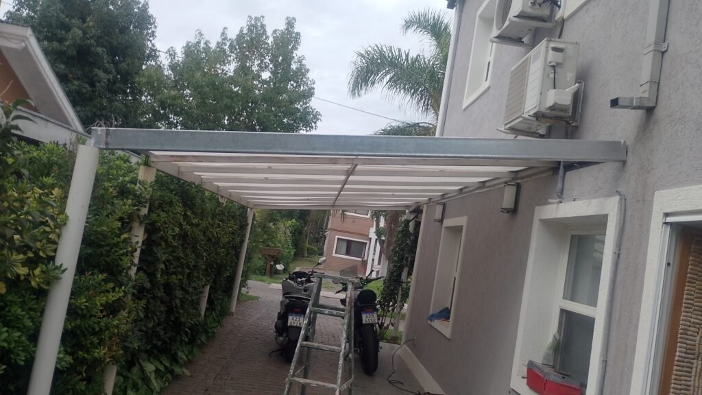 J.u safe builder service