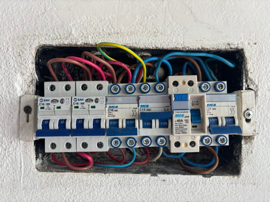 Mantenimientos Eléctricos