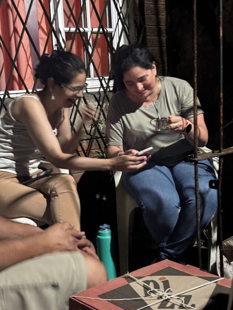 Cuidadora de adultos y niños me d