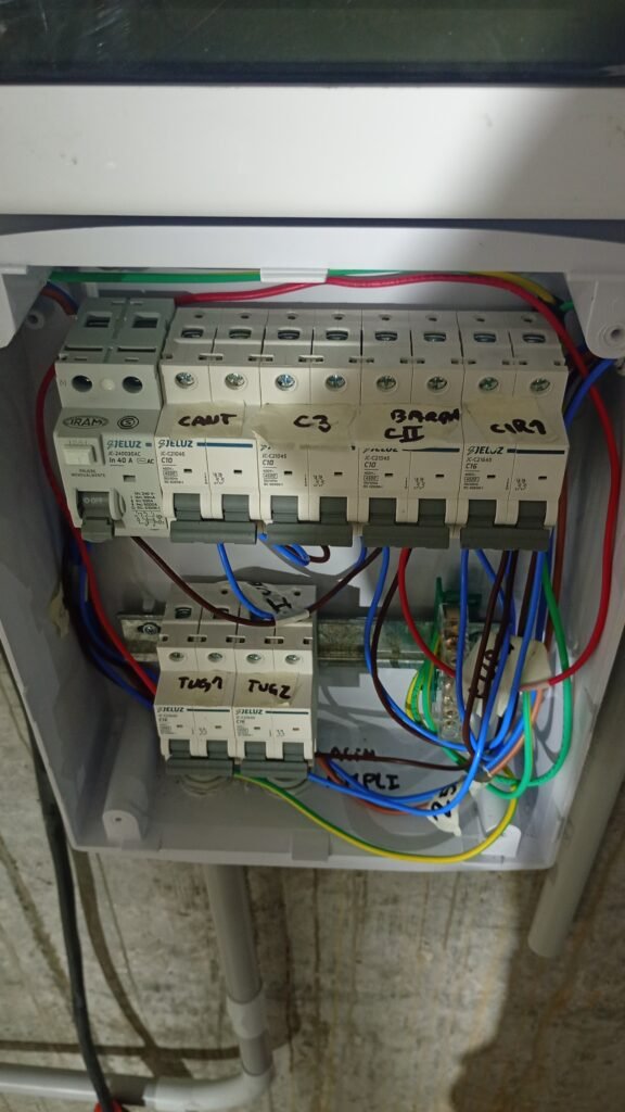 MHA Eléctricidad y Aires
