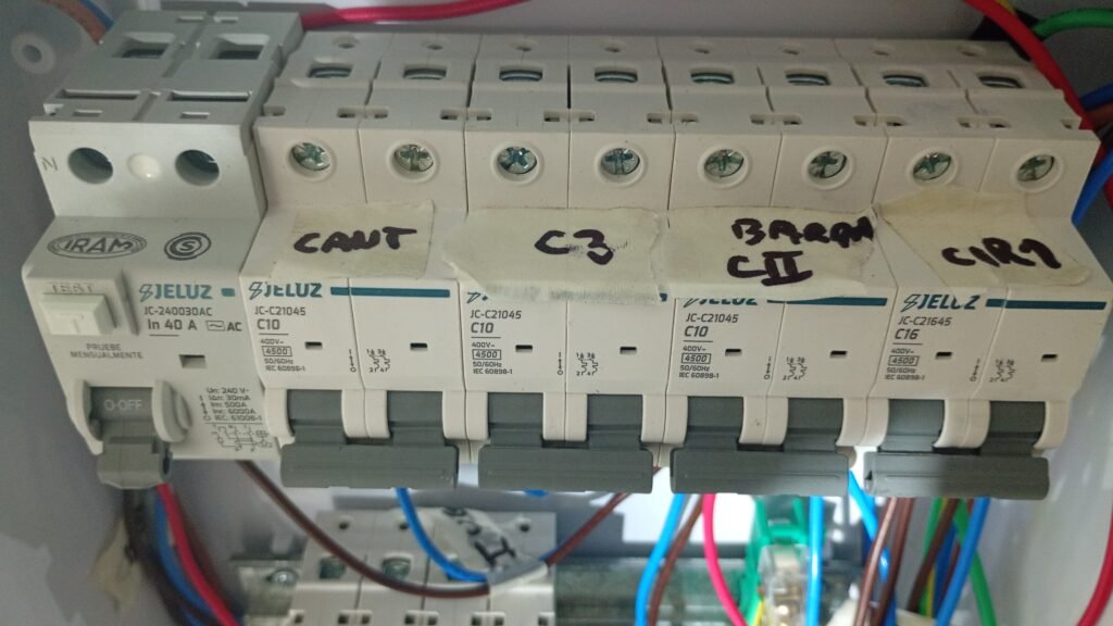 MHA Eléctricidad y Aires