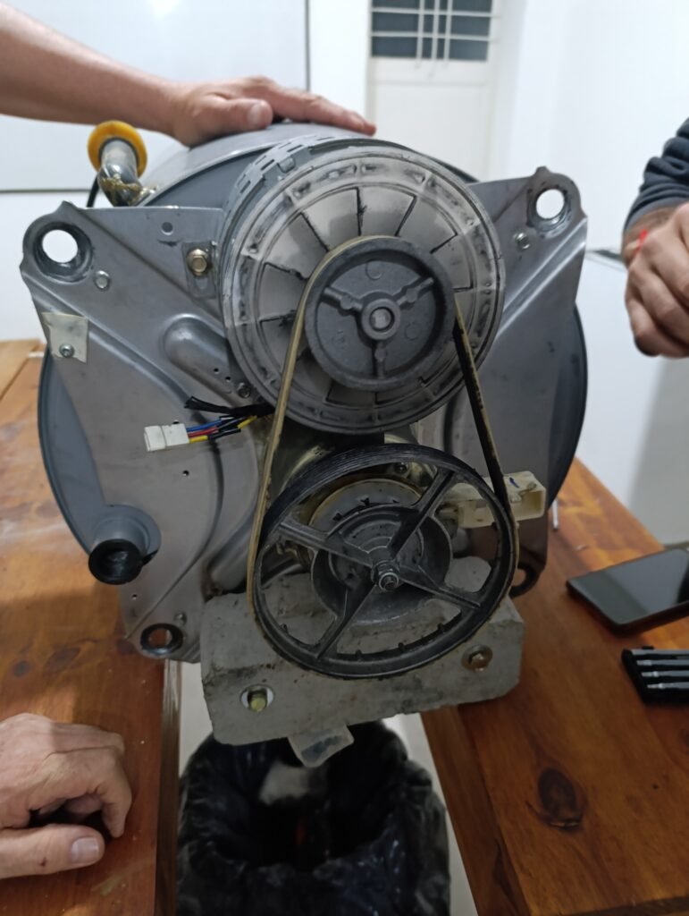Sanitarista, Plomería, técnico en