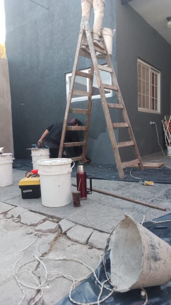 Albañil y pintor