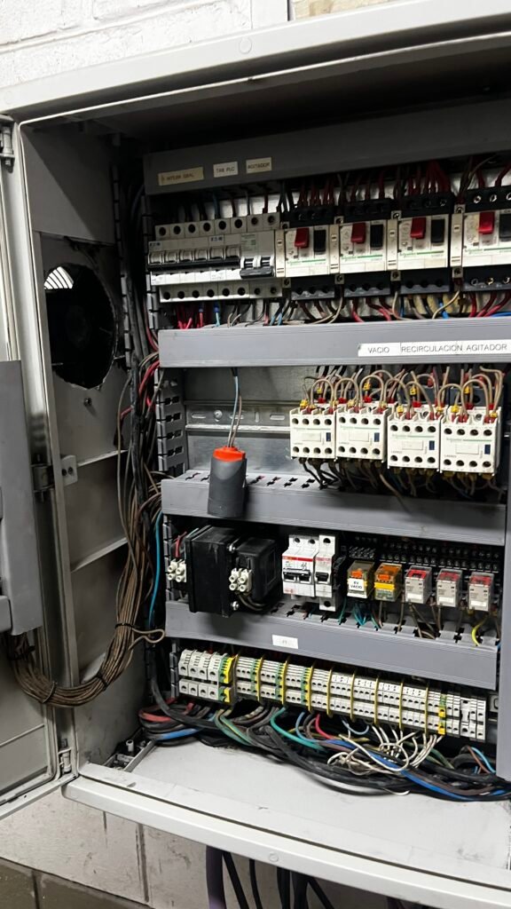 Electricista y mantenimiento gene