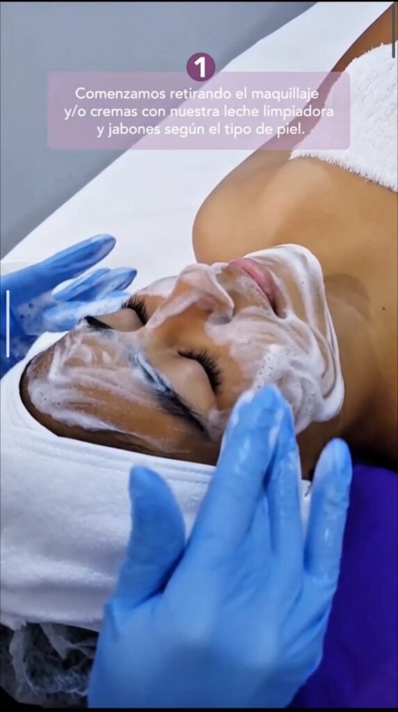 😍 Limpieza facial profesional a d
