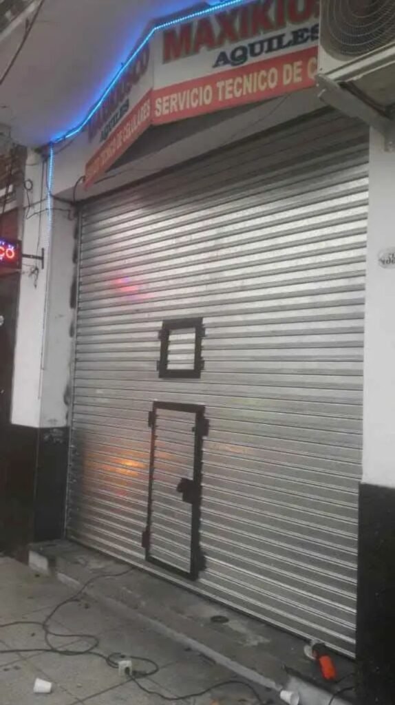 Cortinas metálicas, Herrería, vid