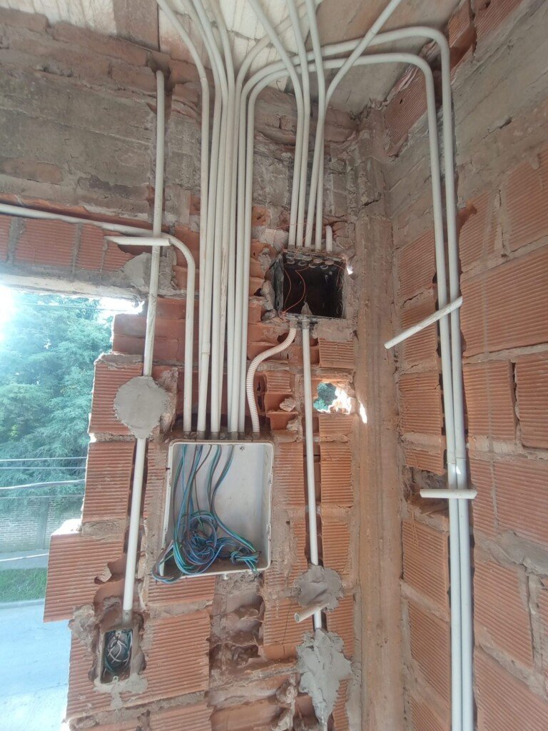 Soluciónes electricas