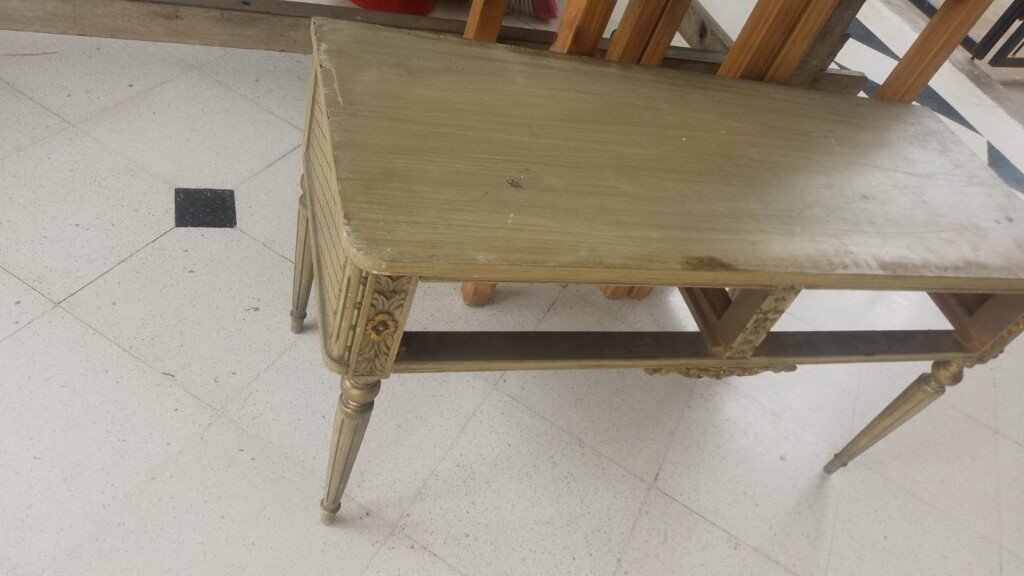 Oficial en pintura , albañilería,