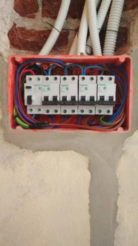 ELECTRICISTA MATRICULADO