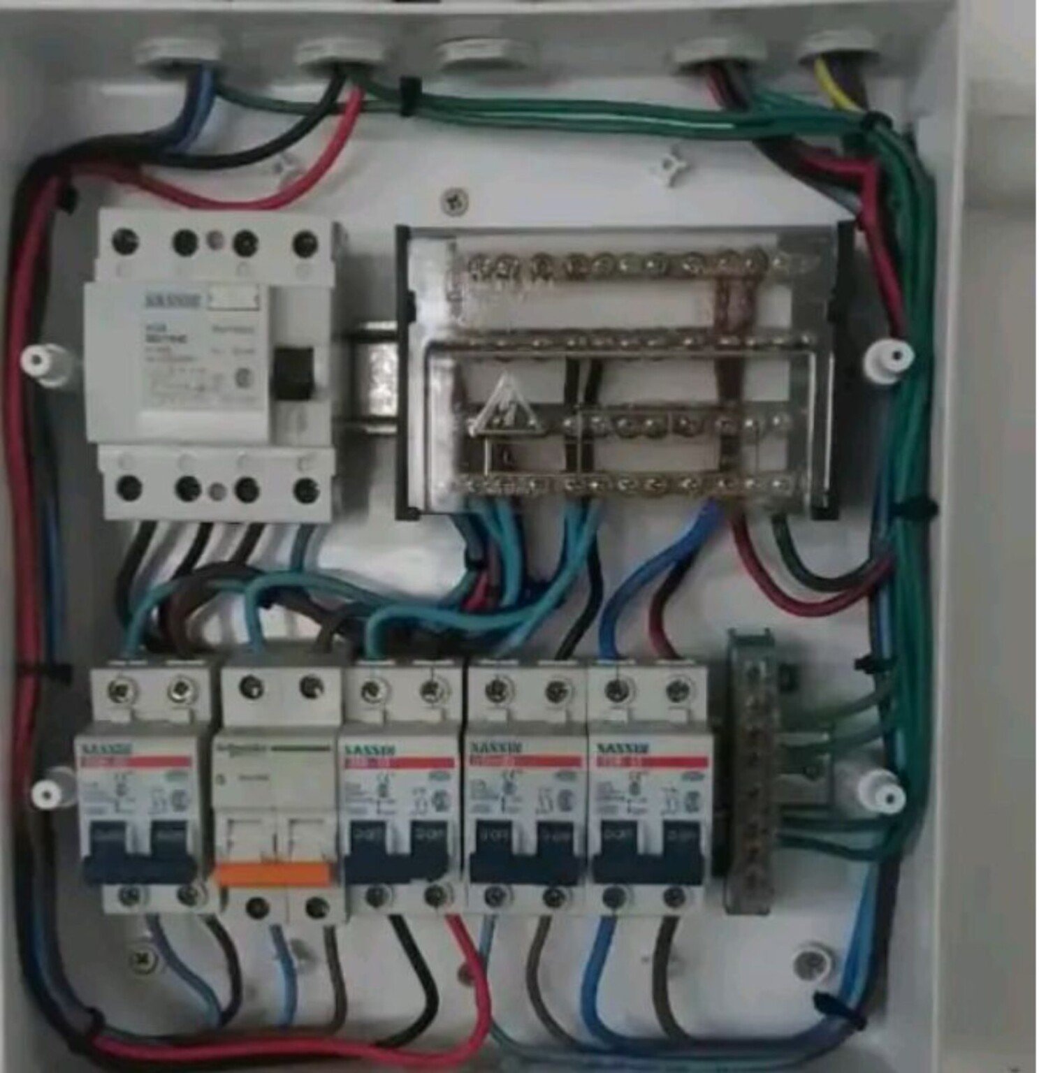 Electricista Domiciliario servici
