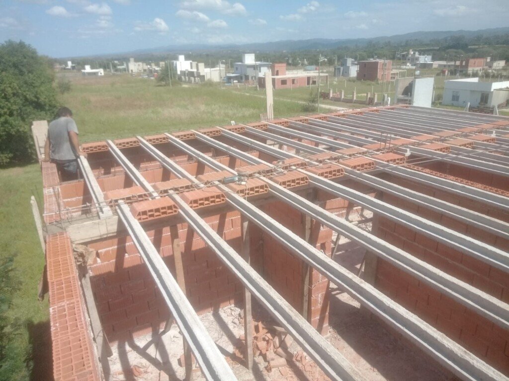 Construimos su casa y refacciones